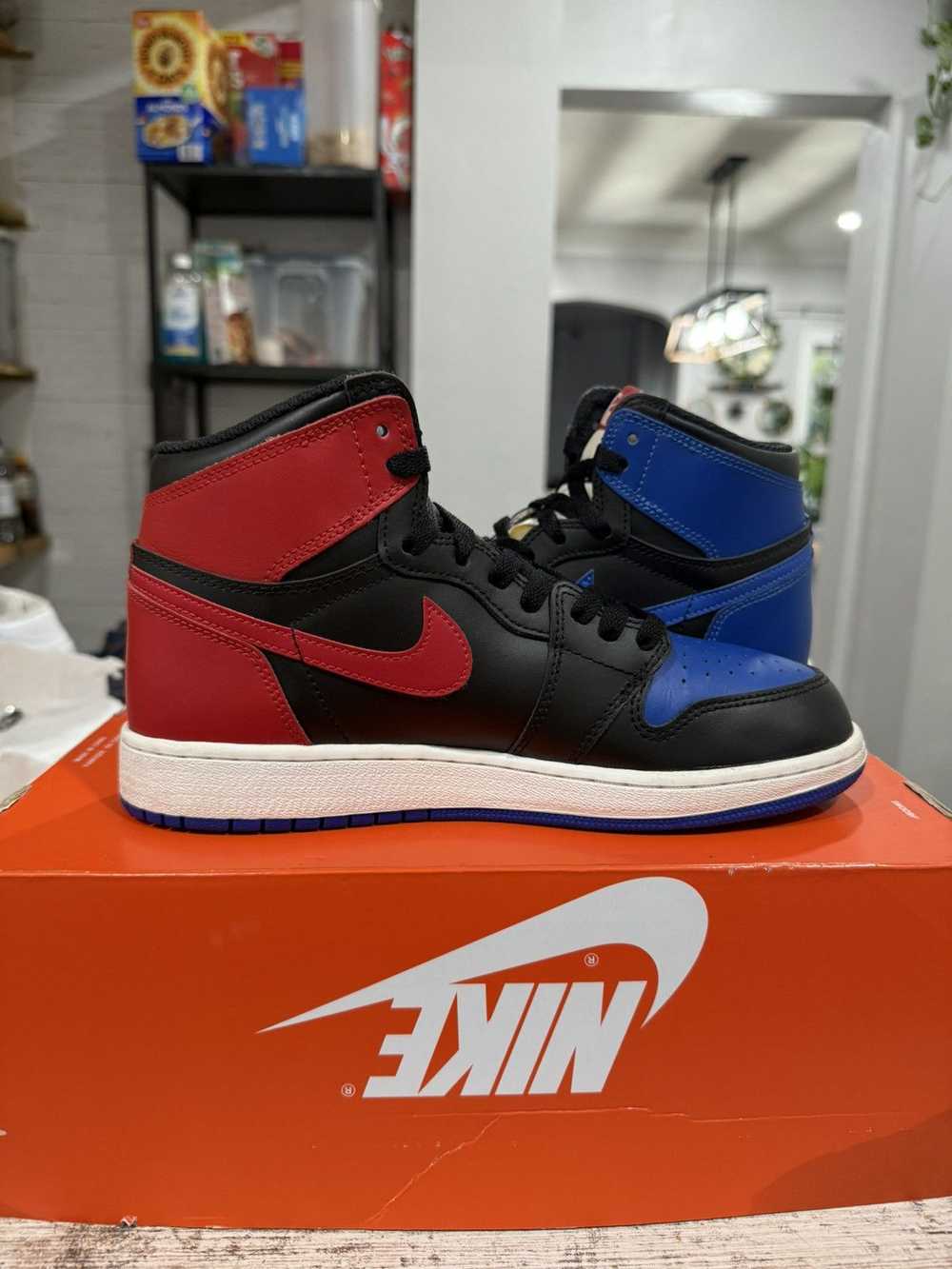 Jordan Brand × Nike Air Jordan 1 Retro High OG To… - image 5