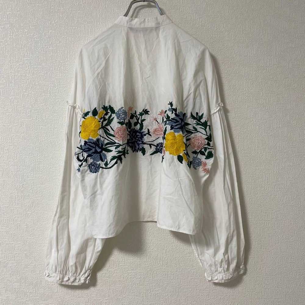 ZARA TRF Oversized No-Collar Blouse with Floral E… - image 11