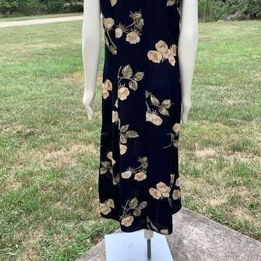 90’s navy floral maxi dress. Size Medium