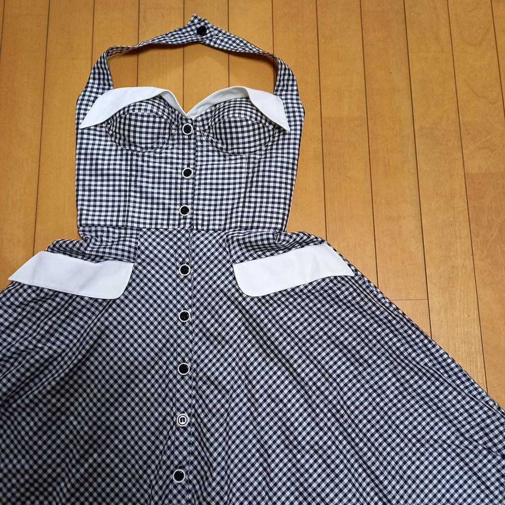 Black and white check sleeveless dress - image 2