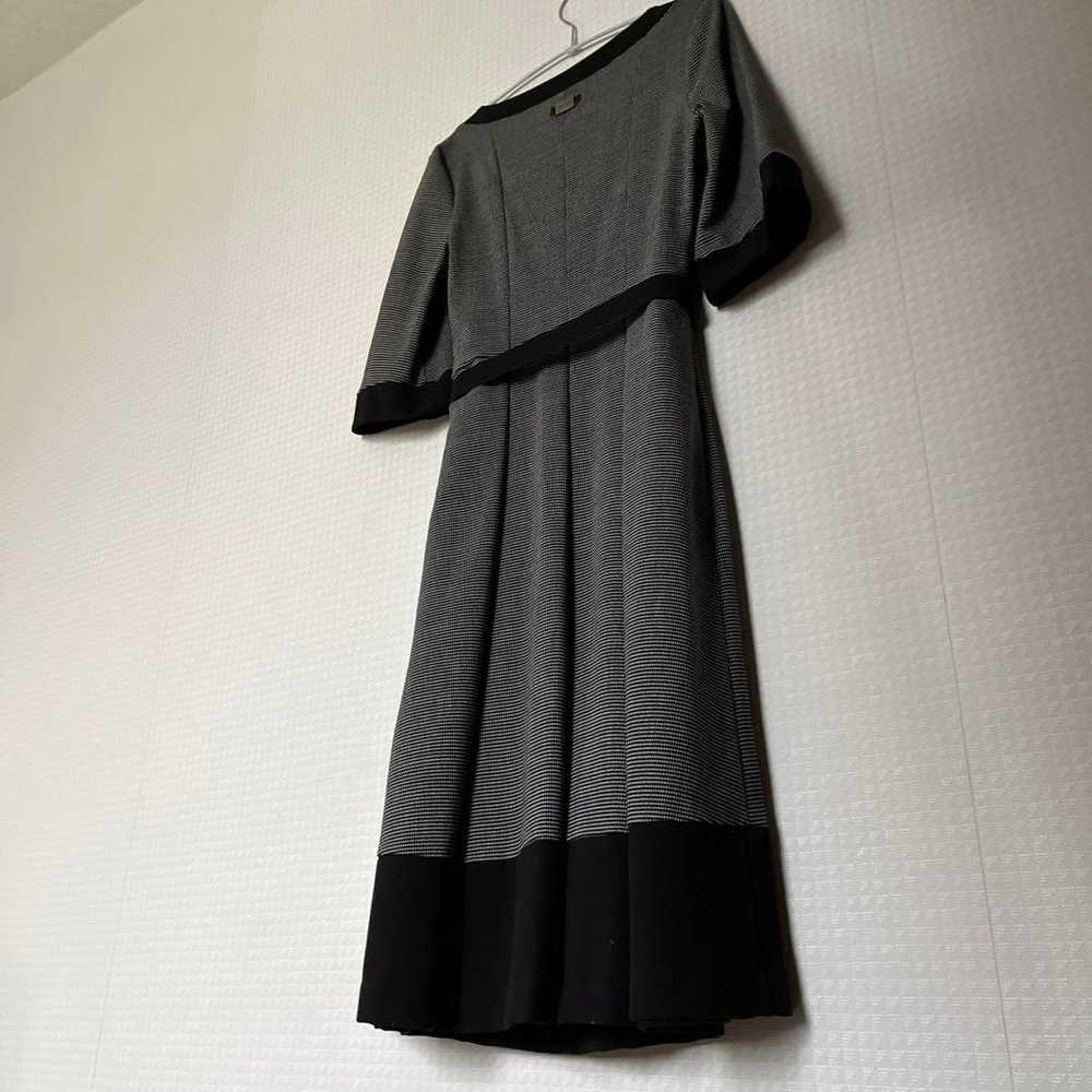 Cool Carrean Gray and Black Dress - image 2