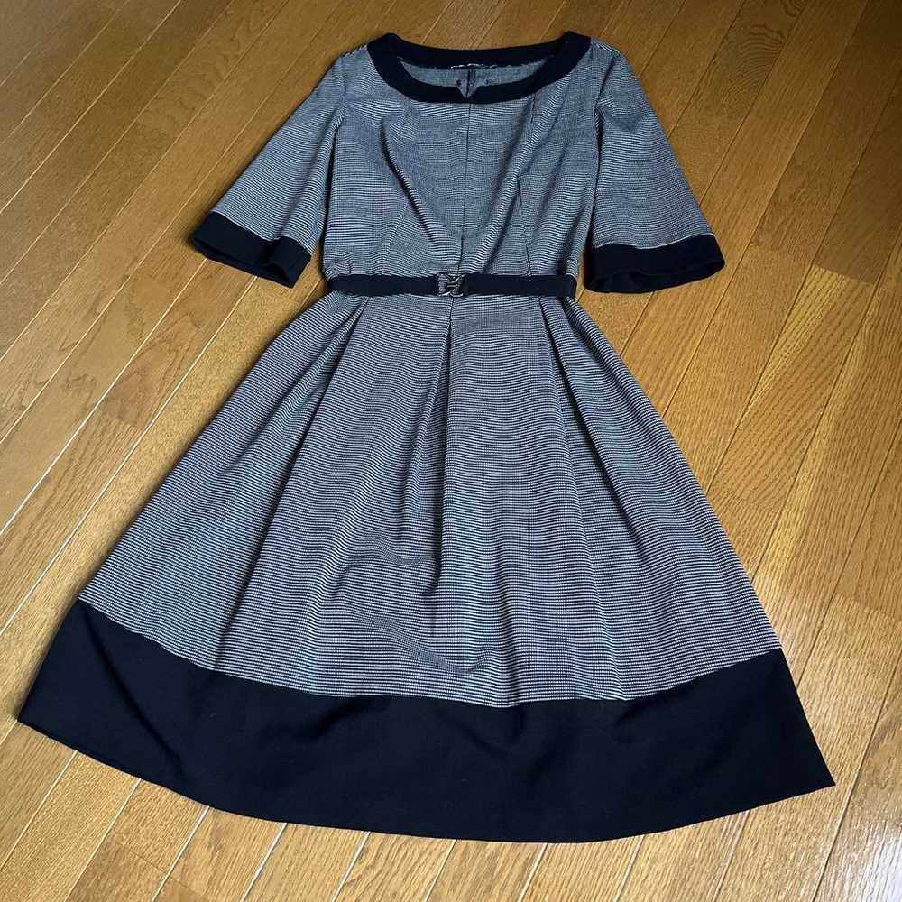 Cool Carrean Gray and Black Dress - image 3