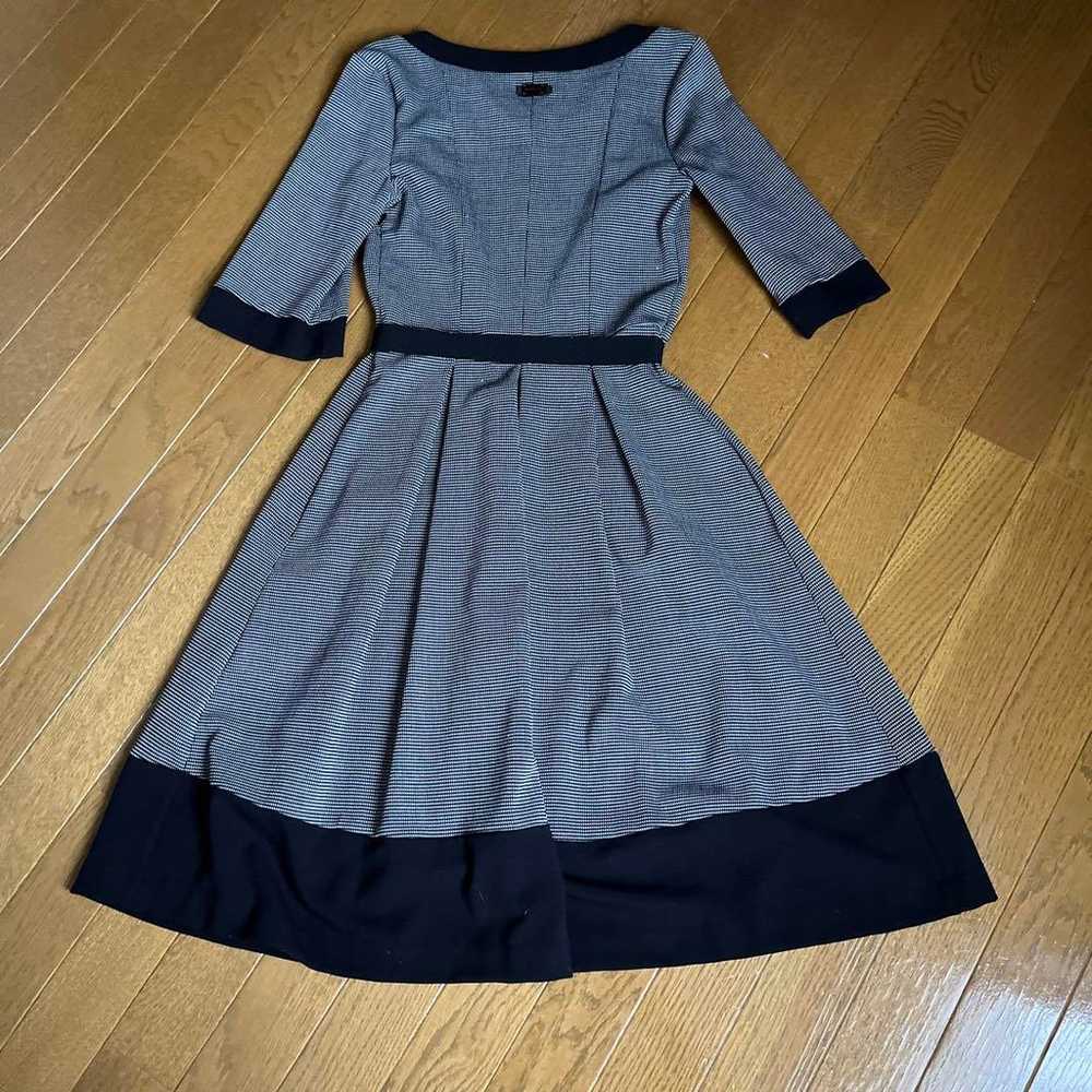 Cool Carrean Gray and Black Dress - image 4