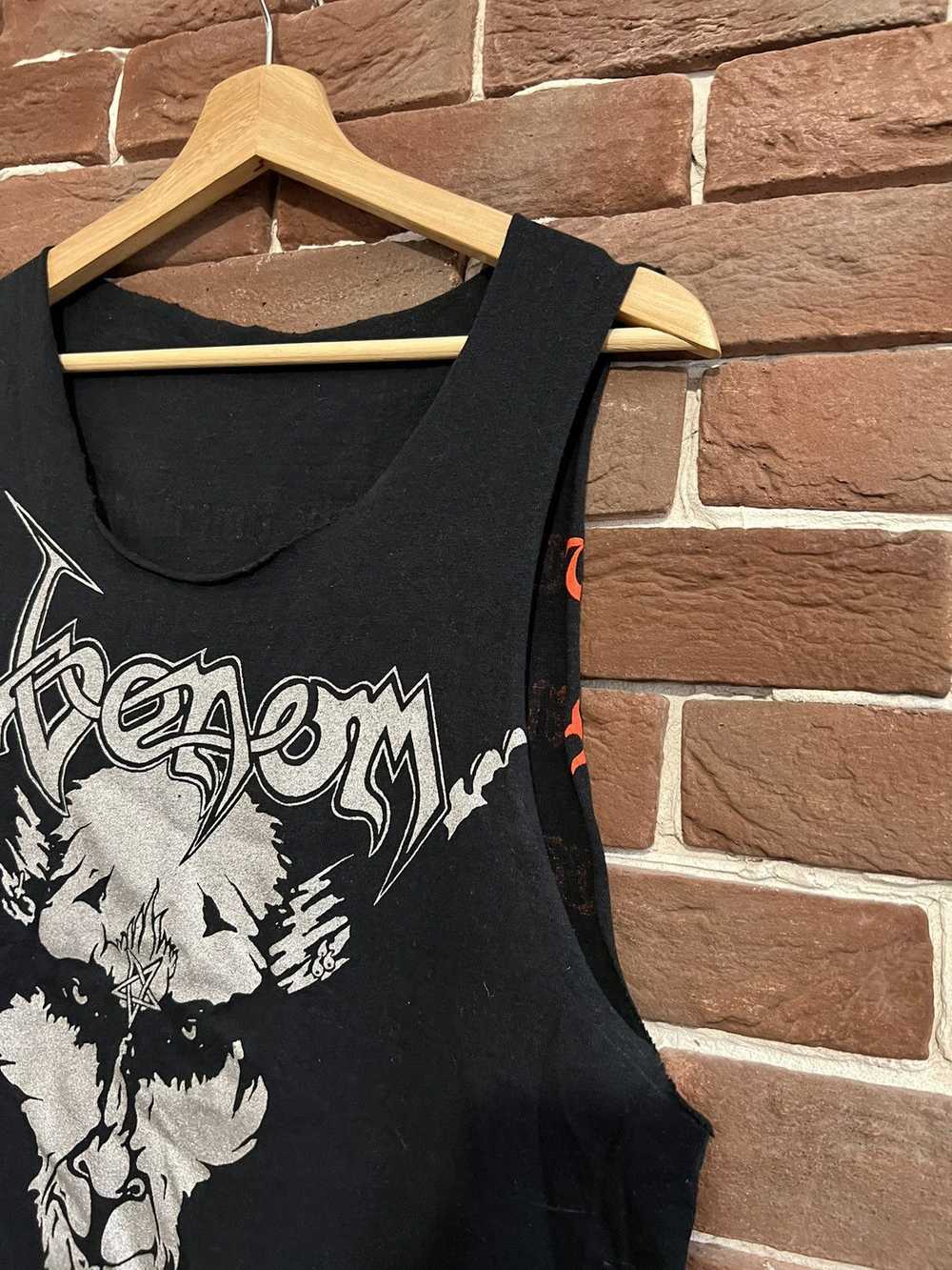 Band Tees × Rare × Vintage Vintage 1996 Venom Bla… - image 4