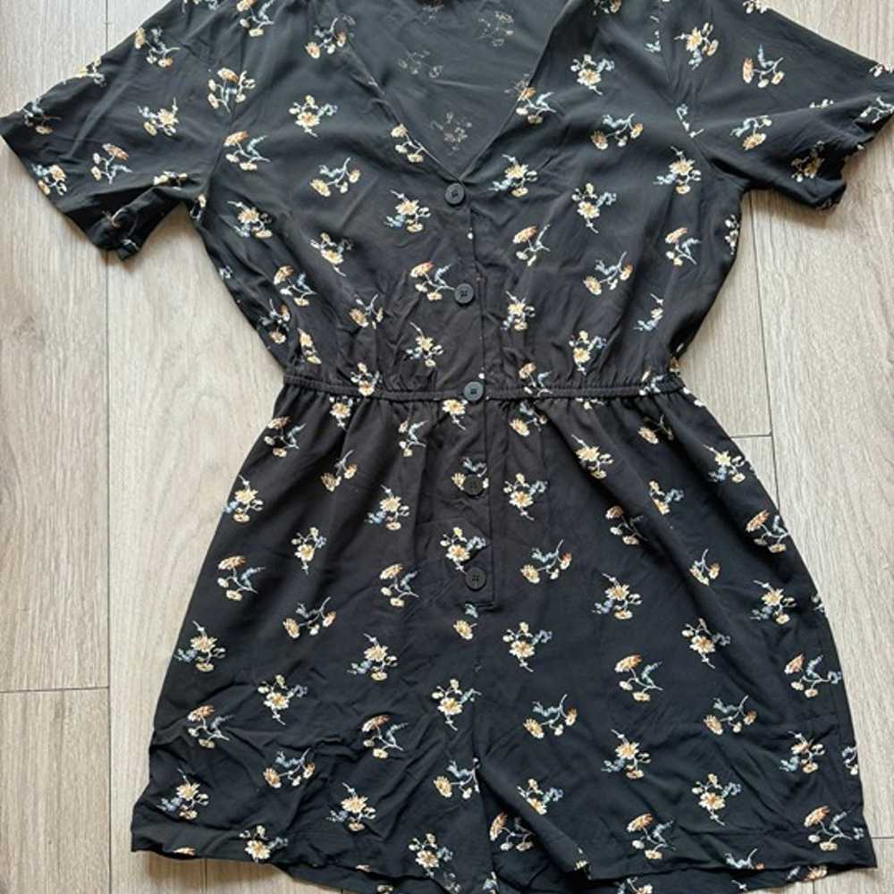 Madewell Button-Front Day Romper in Daisies Black… - image 10