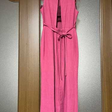 Pink sleeveless long dress