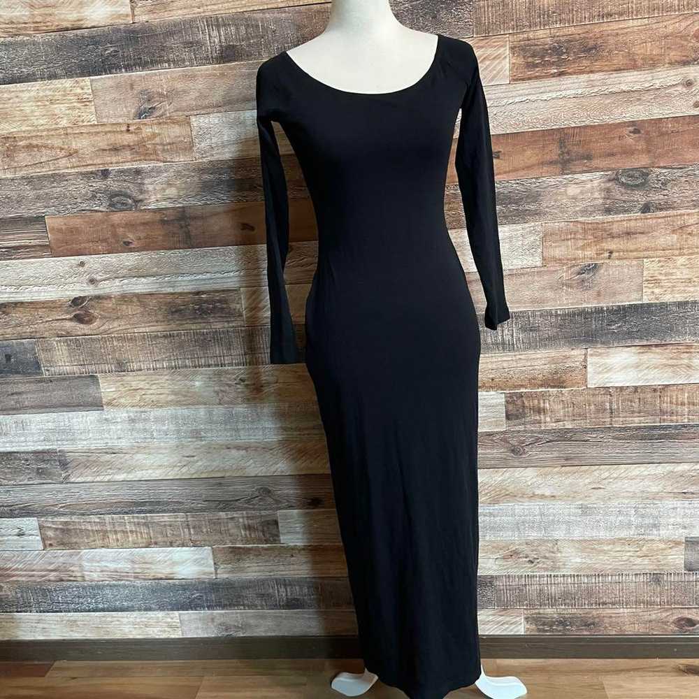 Size M Long Sleeve Tight Long Dress Black Crew Ne… - image 2