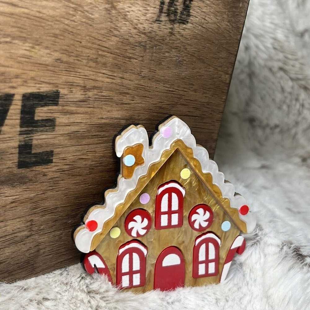 Gingerbread House Brooch Pin Adorable Christmas - image 4