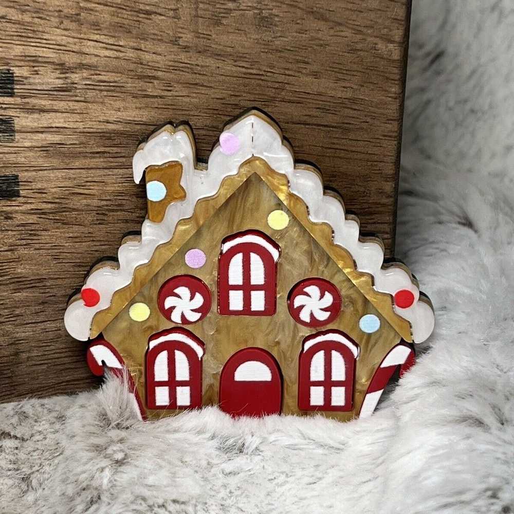 Gingerbread House Brooch Pin Adorable Christmas - image 5