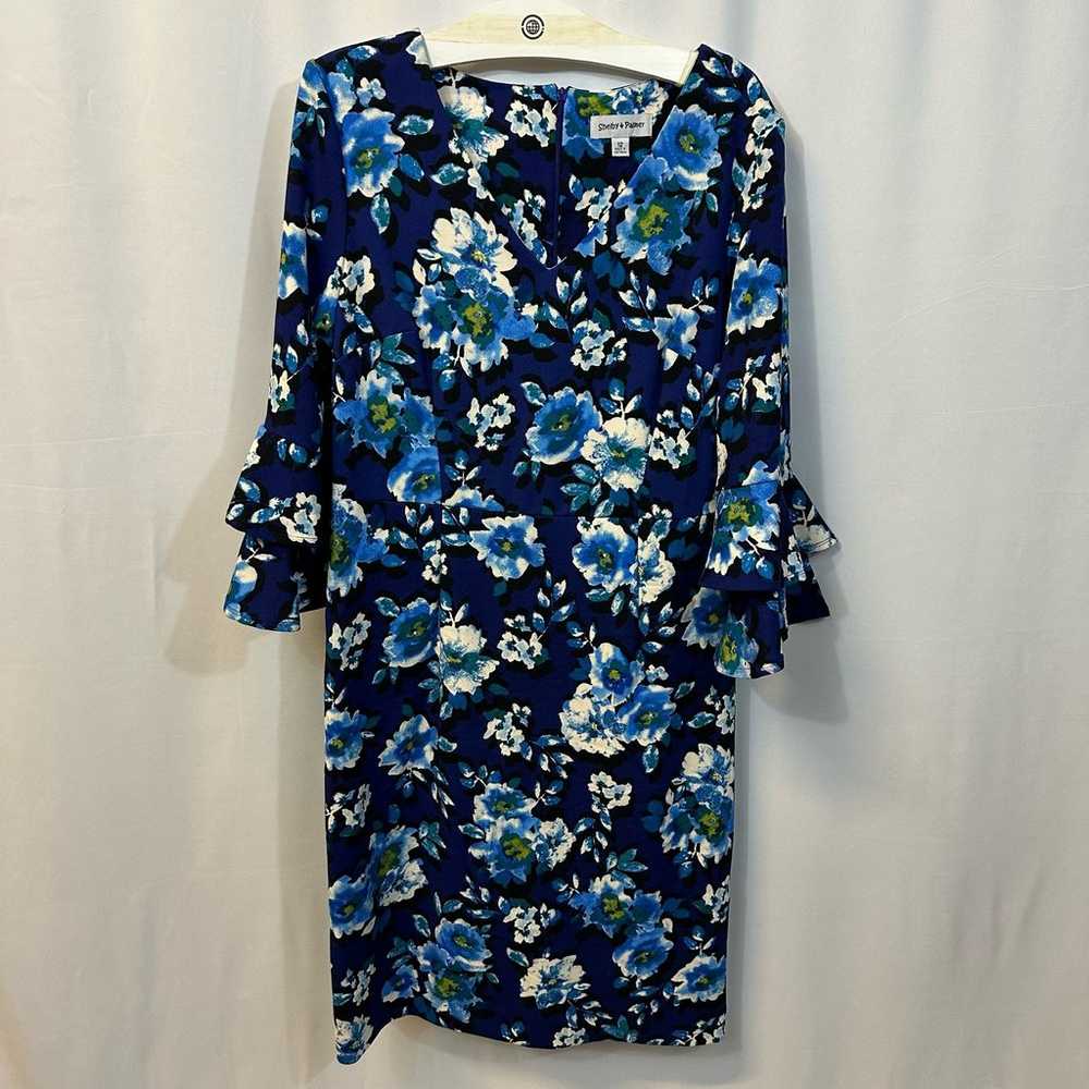 Shelby & Palmer Blue Floral V-Neck Knee Length Dr… - image 1