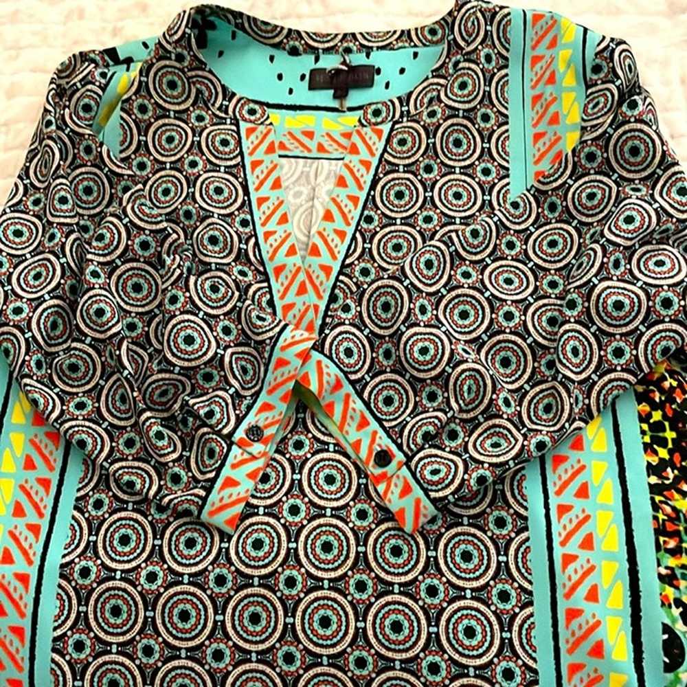 Hale Bob NWOT VNeck Turquoise Abstract Print Long… - image 7