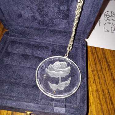 Vintage Hallmark carved glass pendant necklace - image 1