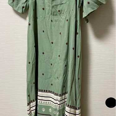 Green short-sleeve long dress - image 1