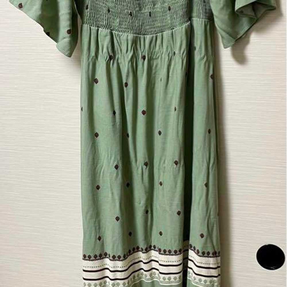 Green short-sleeve long dress - image 2