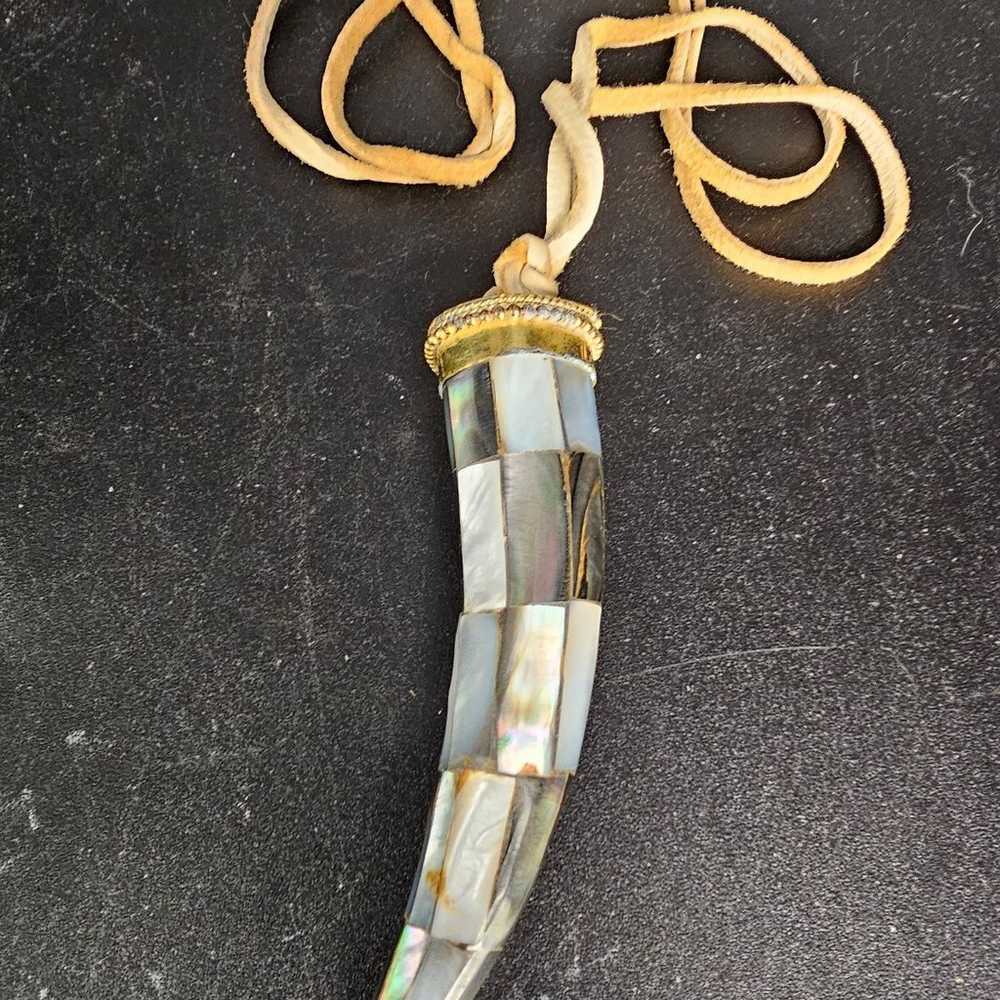 Vintage abalone and mother of pearl sharks tooth … - image 2