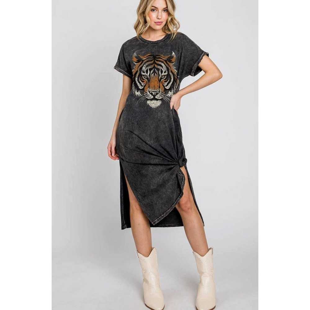 Tiger Face Mineral Graphic Dress Hrtandluv - image 1