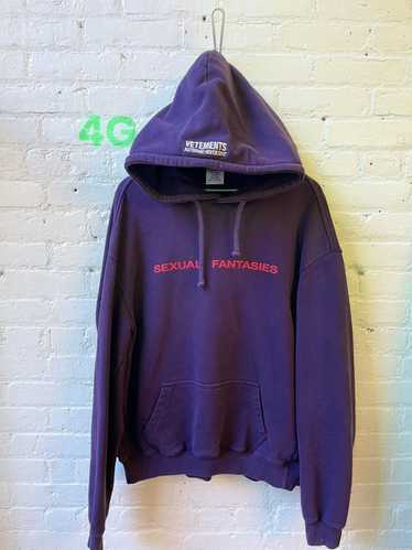 Vetements Vetements SEXUAL FANTASIES Hoodie 4Gsell