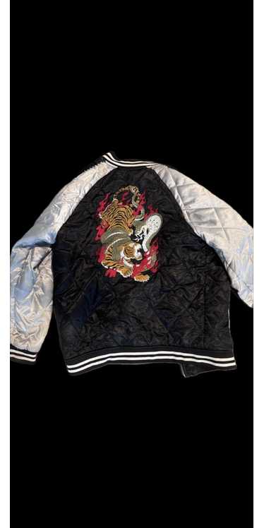 Streetwear Varsity Rare snake n tiger fight