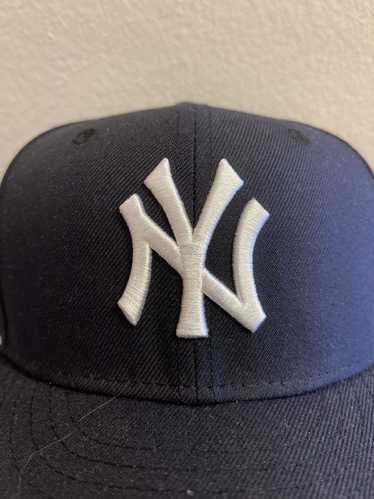 New Era New Era Yankee Fitted 7 1/8 (High Crown)