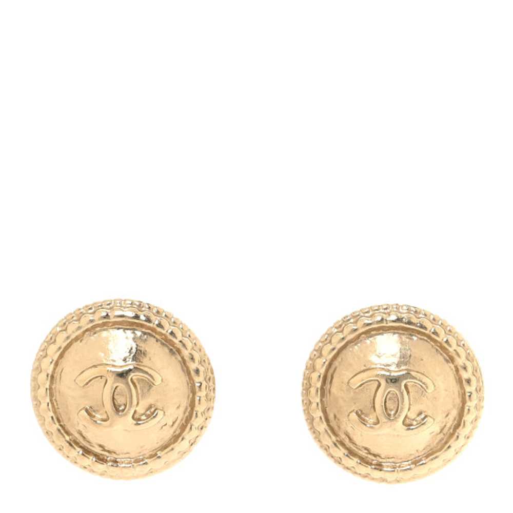 CHANEL Metal CC Round Earrings Gold - image 1