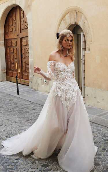 Galia Lahav TRISH | Sample