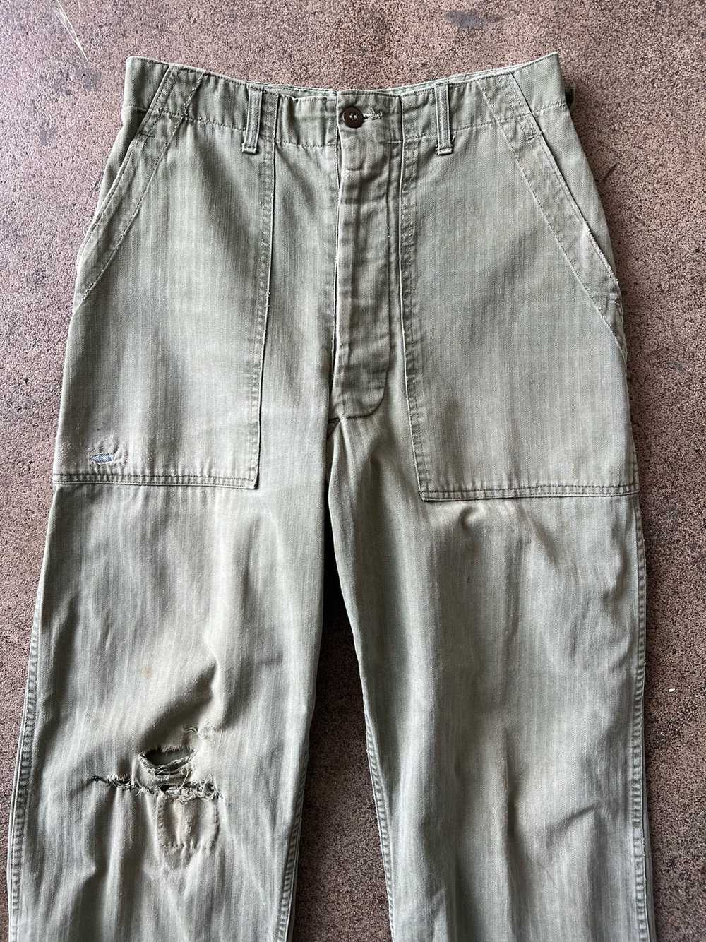 1940s Distressed WWII HBT Dungaree Pants 29" x 30" - image 2