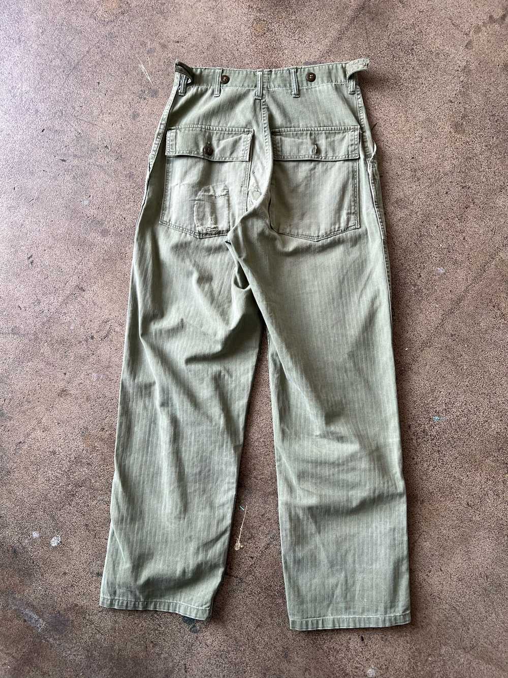 1940s Distressed WWII HBT Dungaree Pants 29" x 30" - image 4