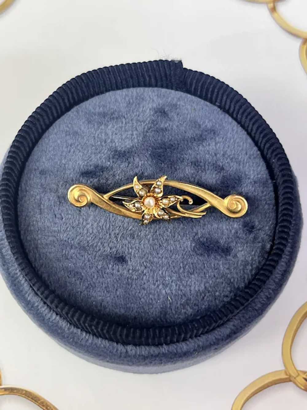 Art Nouveau 14K Yellow Gold Floral Pearl Brooch - image 2