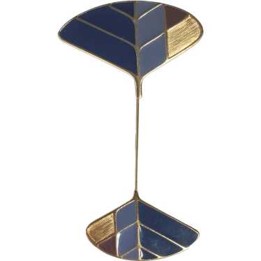 Trifari gold tone enamel jabot stick pin oversized