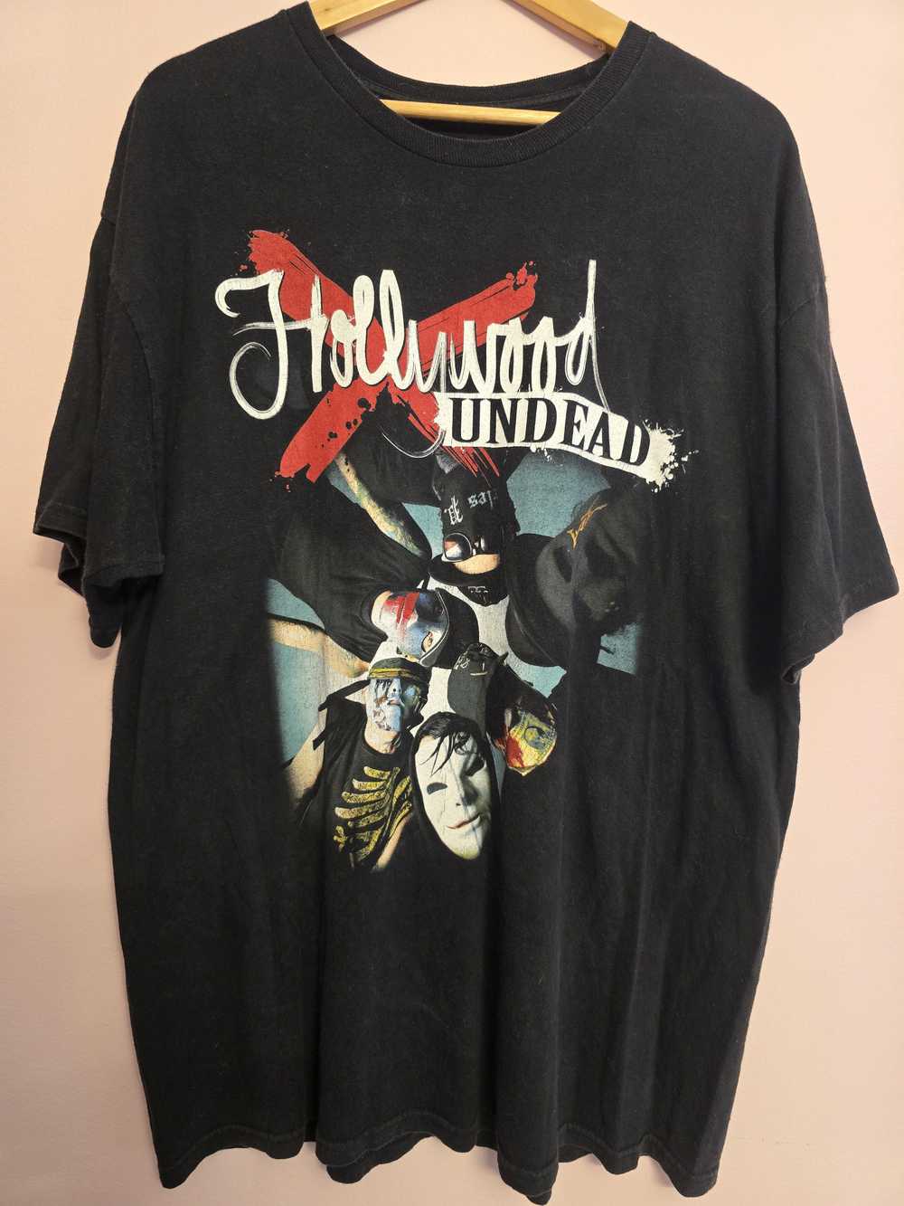 Band Tees × Vintage Vintage Hollywood Undead T-Sh… - image 1