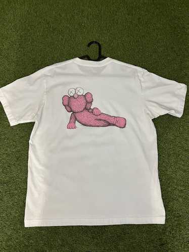 Kaws × Streetwear × Uniqlo Kaws x uniqlo tee