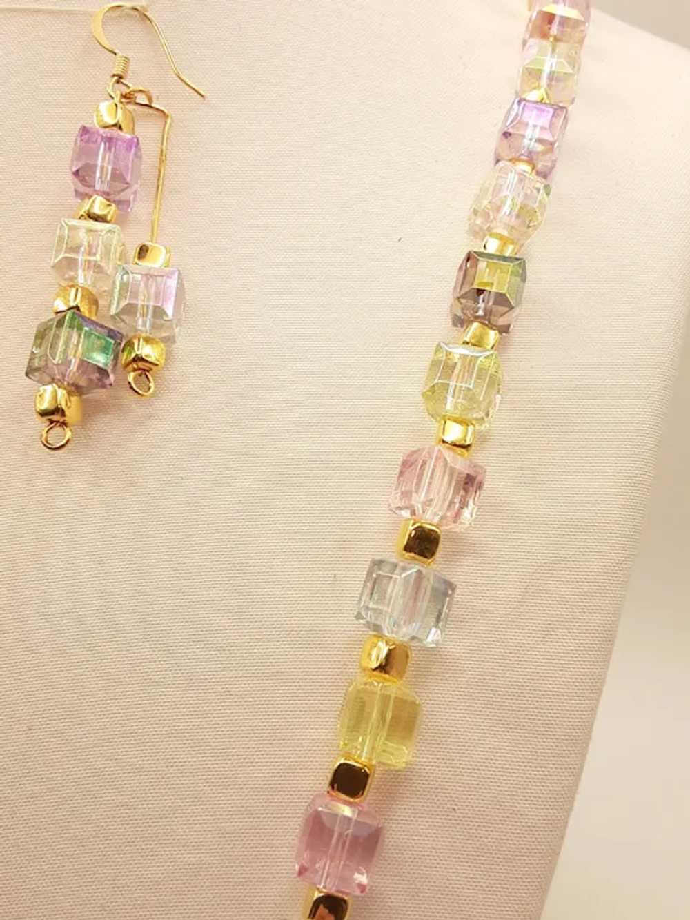 Vntg Artisan Made Acrylic Cube Necklace set - image 4