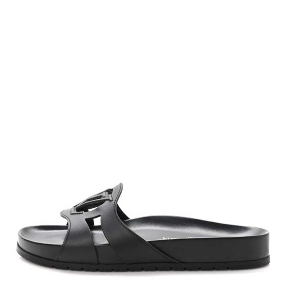 LOUIS VUITTON Calfskin LV Isola Flat Sandals 39 B… - image 1