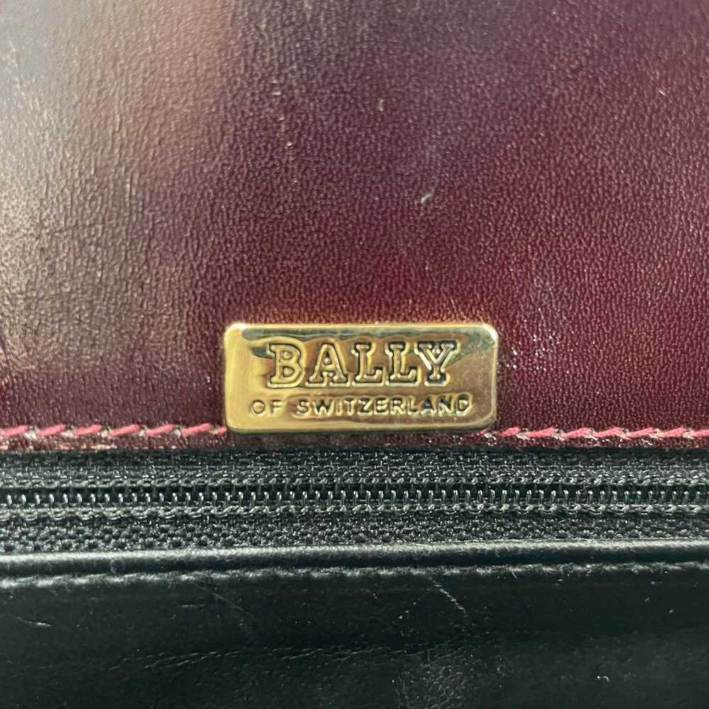 Beautiful condition Bally shoulder bag, leather, … - image 8