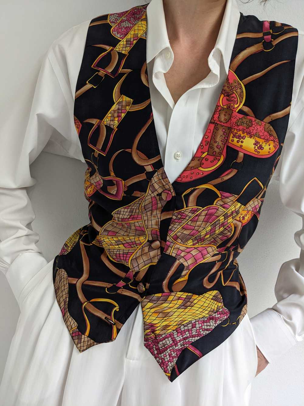 Beautiful Vintage Silk Printed Vest - image 1