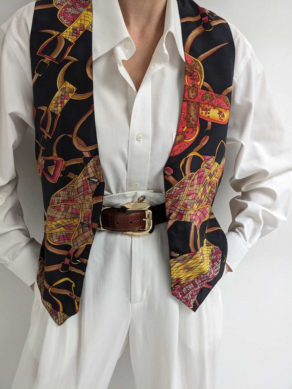 Beautiful Vintage Silk Printed Vest - image 2