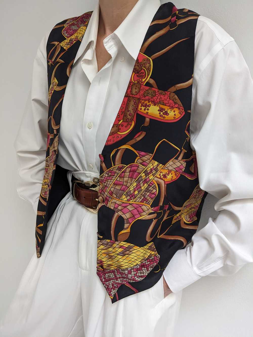 Beautiful Vintage Silk Printed Vest - image 3