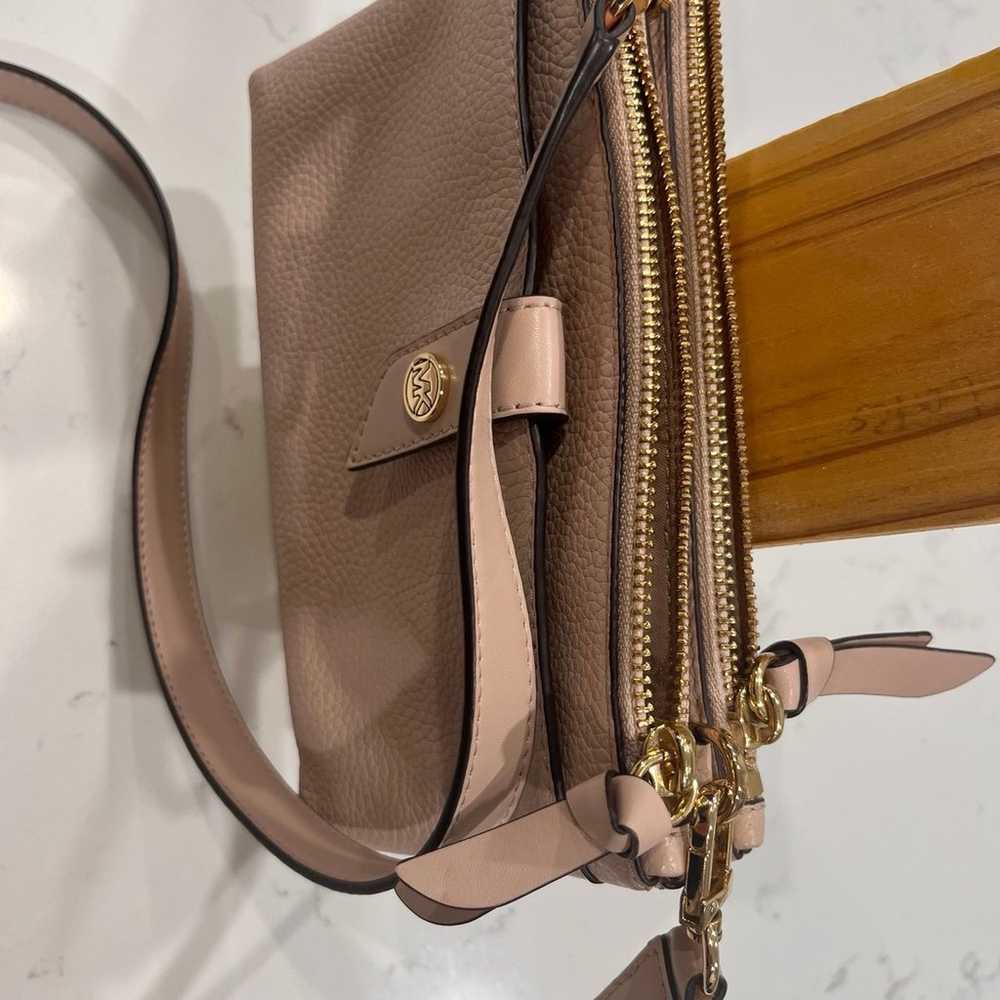 Micheal Kors Crossbody - image 4