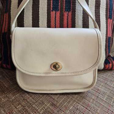 Vintage Coach Collegiate Bag Bone - image 1