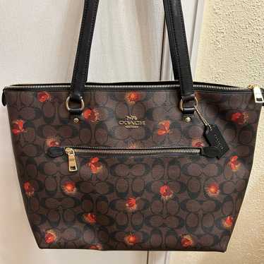 Coach signature gallery tote. Pop pattern - image 1