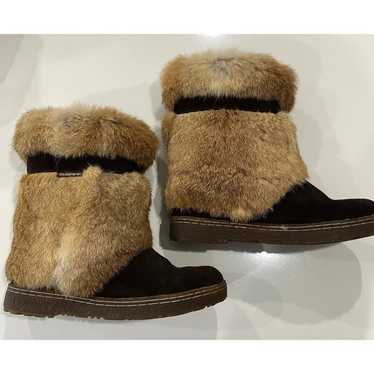 BearPaws Tama II Women's Rabbit Fur Boots size 10 