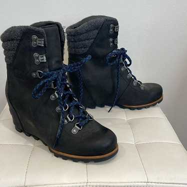 Sorel Wedge Bootie Size 8.5