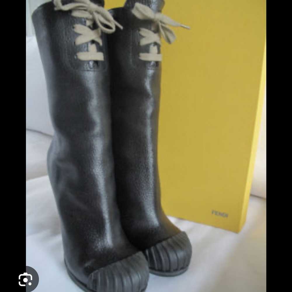 Fendi leather pull on boot size 40 - image 1