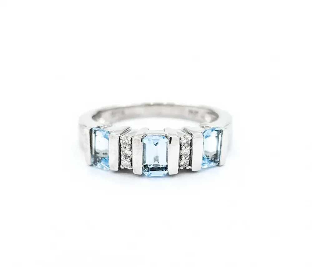 Elegant 14kw White Gold Aquamarine Ring with Roun… - image 3