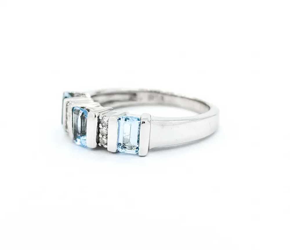 Elegant 14kw White Gold Aquamarine Ring with Roun… - image 5