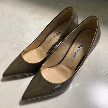 Diana Enamel Pumps - image 1