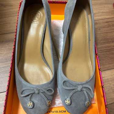 Tory Burch LAILA pumps.