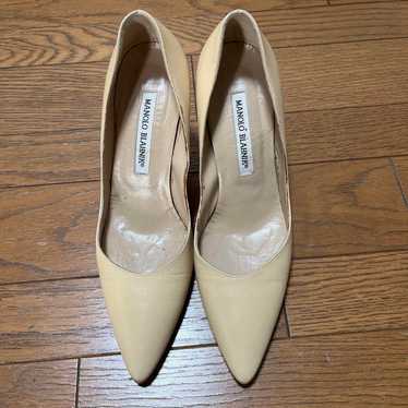 MANOLO BLAHNIK Beige Pumps 35