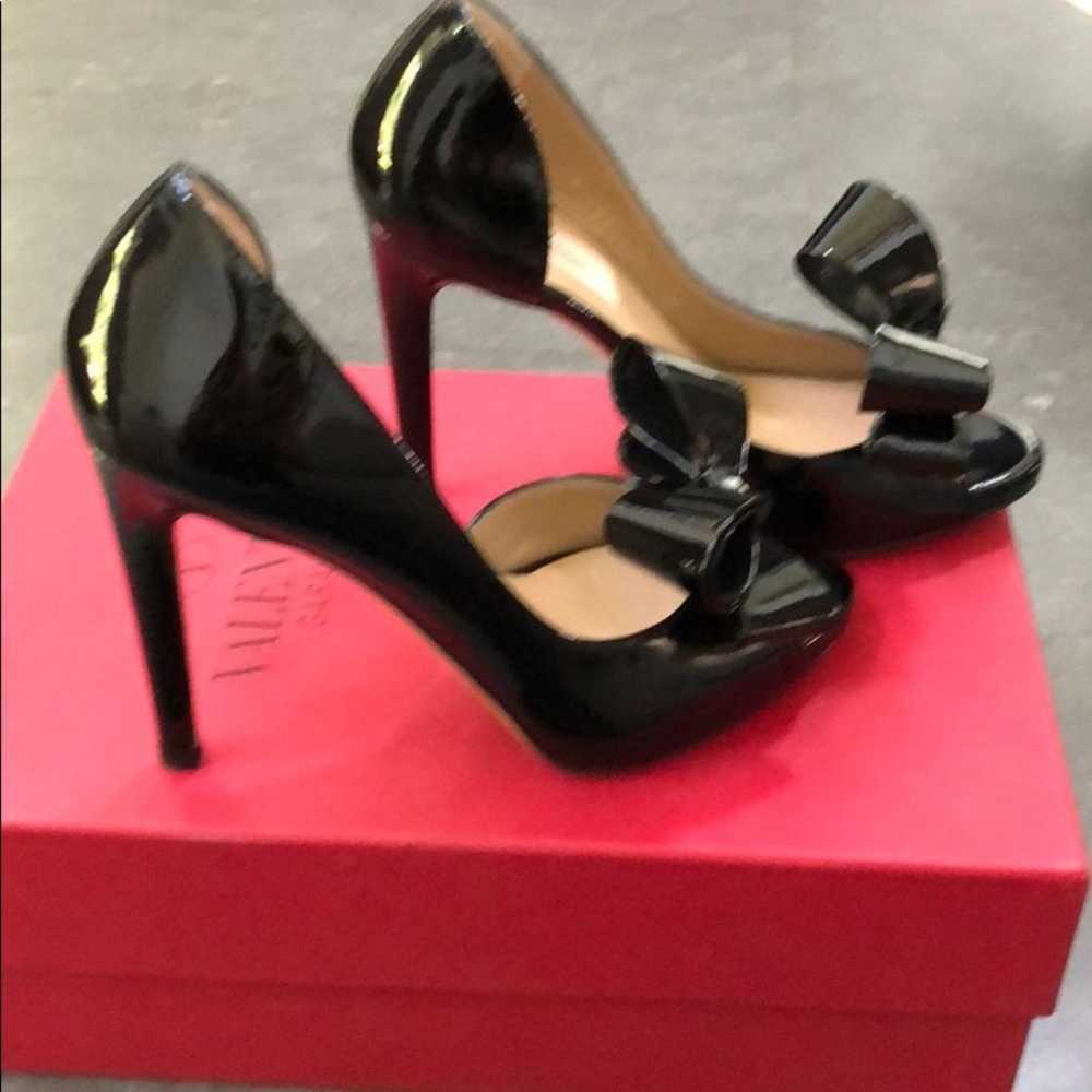 Valentino Black Patent Leather Bow Heels - Size 3… - image 2