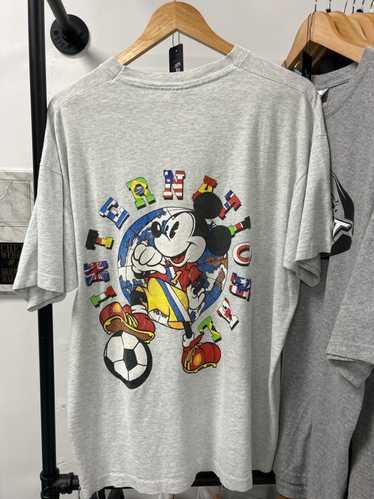 Mickey Mouse × Streetwear × Vintage International 